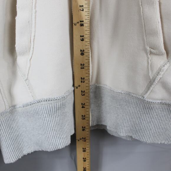 Sold - Picture 3 of 5